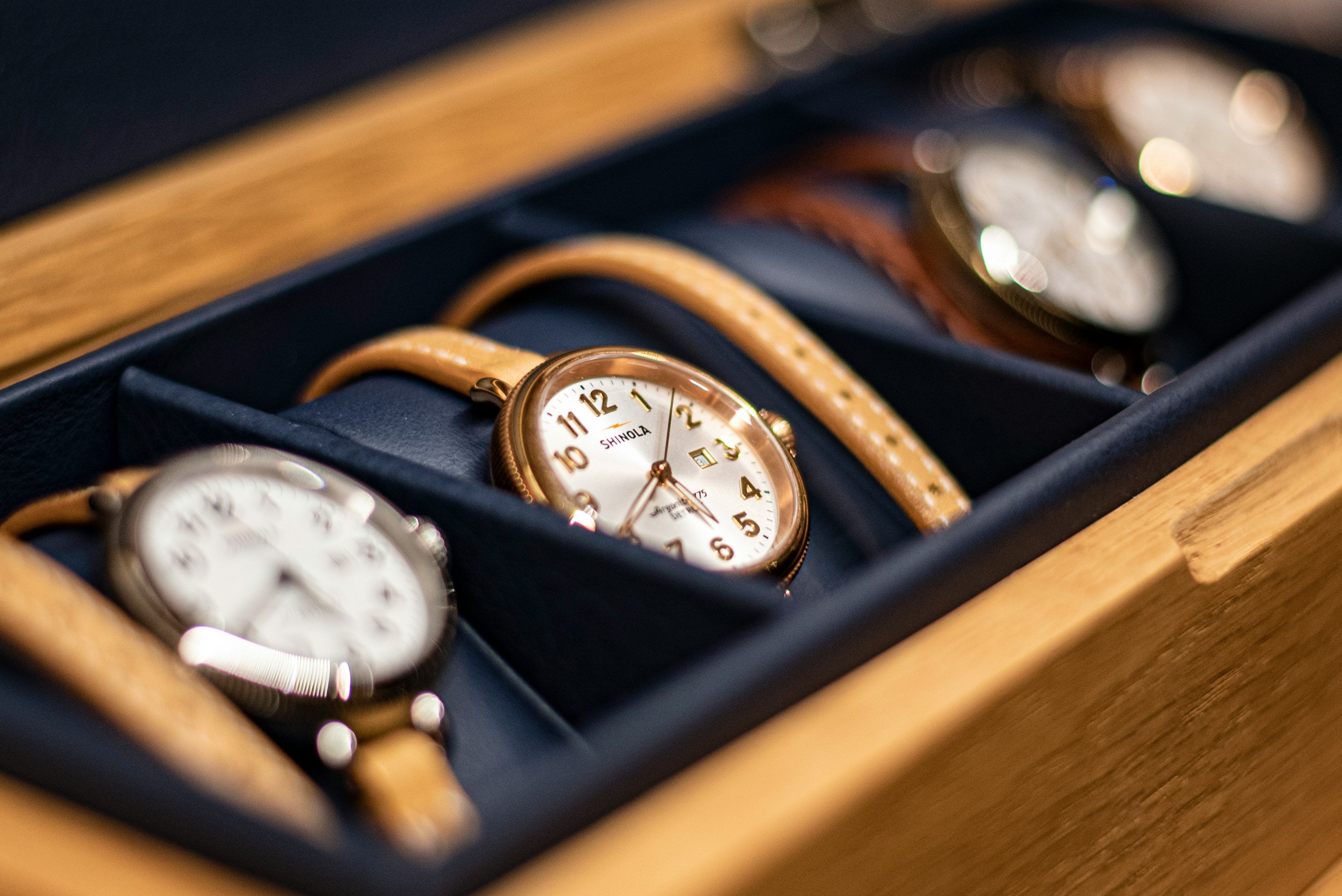 How to Choose the Right Watch for Your Wrist Size (Style Meets Comfort!)